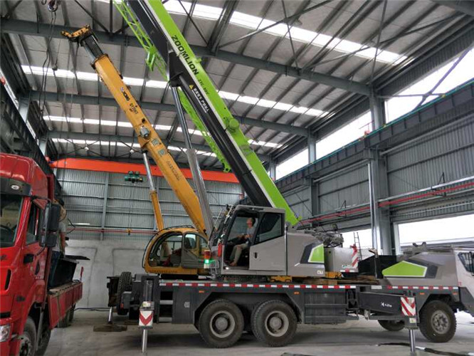 桐柏县高空车出租需要注意哪些安全事项？